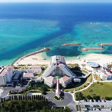 Sheraton Okinawa Sunmarina Resort Onna Bagian luar foto