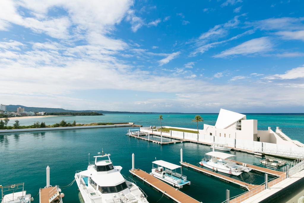 Sheraton Okinawa Sunmarina Resort Onna Bagian luar foto