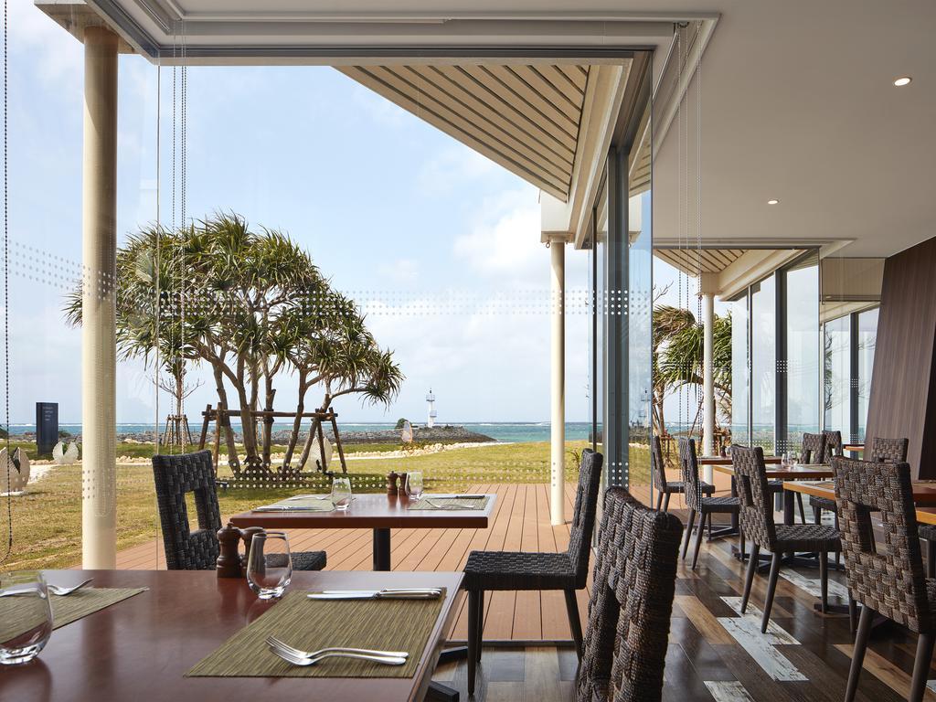 Sheraton Okinawa Sunmarina Resort Onna Bagian luar foto